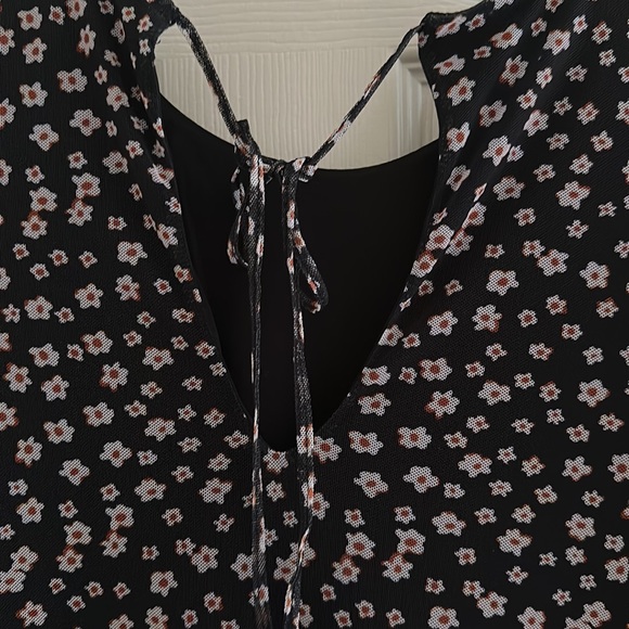 TOPSHOP ruffle shoulder mesh mini dress in daisy print - US 8 - Picture 6 of 7
